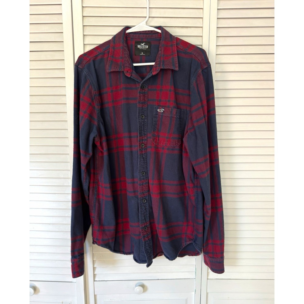 Hollister Men's XL Red Blue Plaid Cotton Flannel Long Sleeve Button-Up Pockets